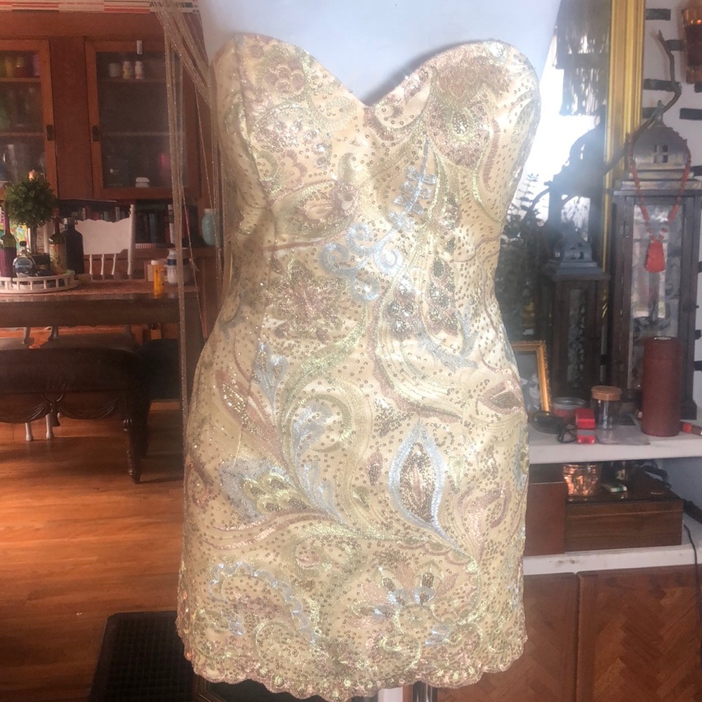 Vintage gold Mini dress